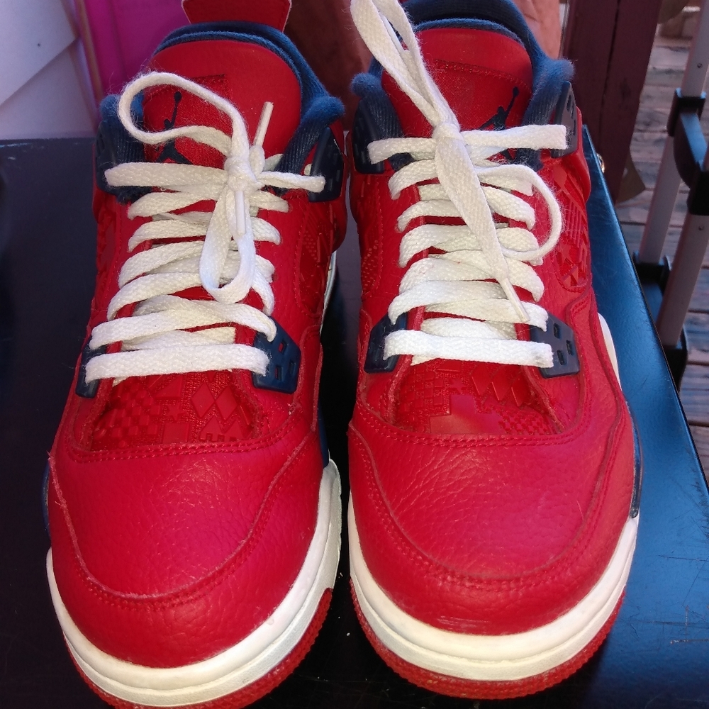 Jordan 4